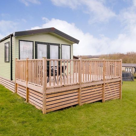 Docker Holiday Park Hotel Carnforth Exterior photo
