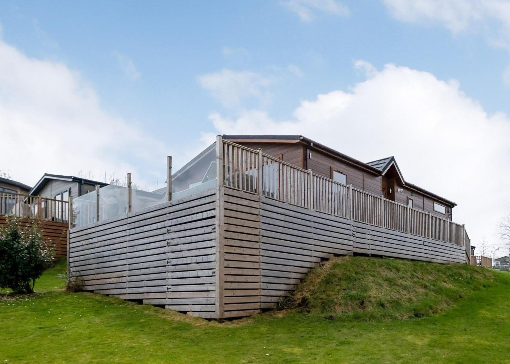 Docker Holiday Park Hotel Carnforth Exterior photo